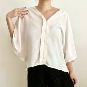 White oversize flowy top batwing sleeves
